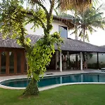 Aisha Family Villa