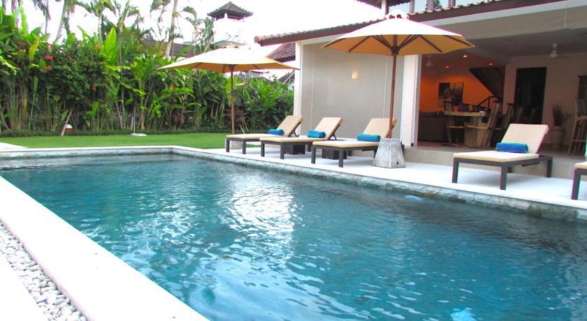 Aisha Family Villa *